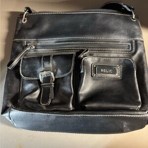 Relic Black Messenger Bag for Men